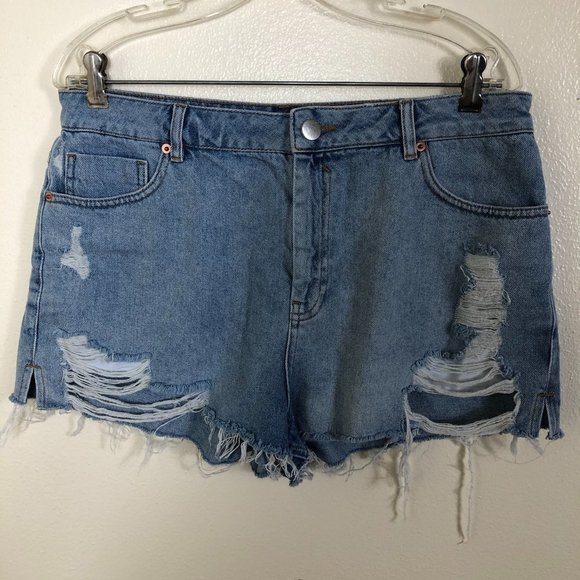 ASOS DENIM Lightwash Ripped Denim Jean Shorts 12 - Picture 1 of 11